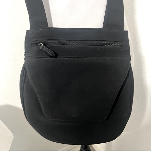 TRAVEL SMITH Adventure Gear - Black Crossbody Handbag With Detachable Wallet - Picture 1 of 12